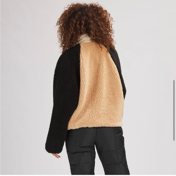 Stoic Size Medium Beige Neutral MTN 1/2-Zip High Pile Fleece Pullover Sherpa - Picture 6 of 6